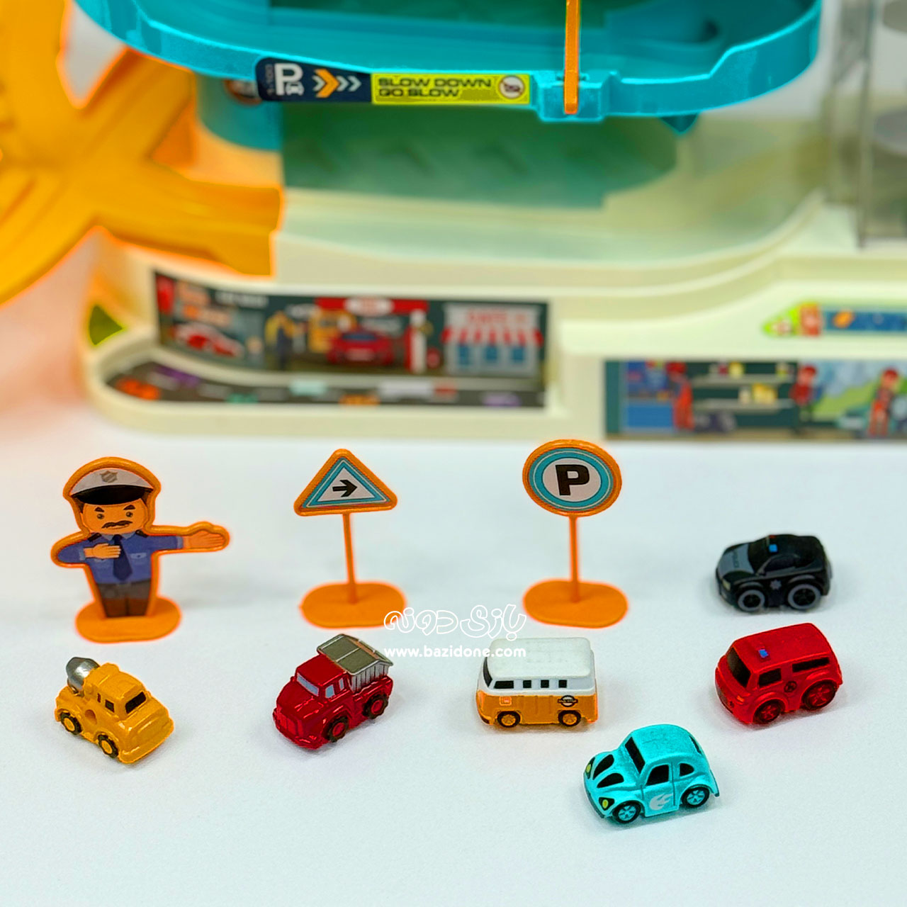 Multi-store car park with mechanized city