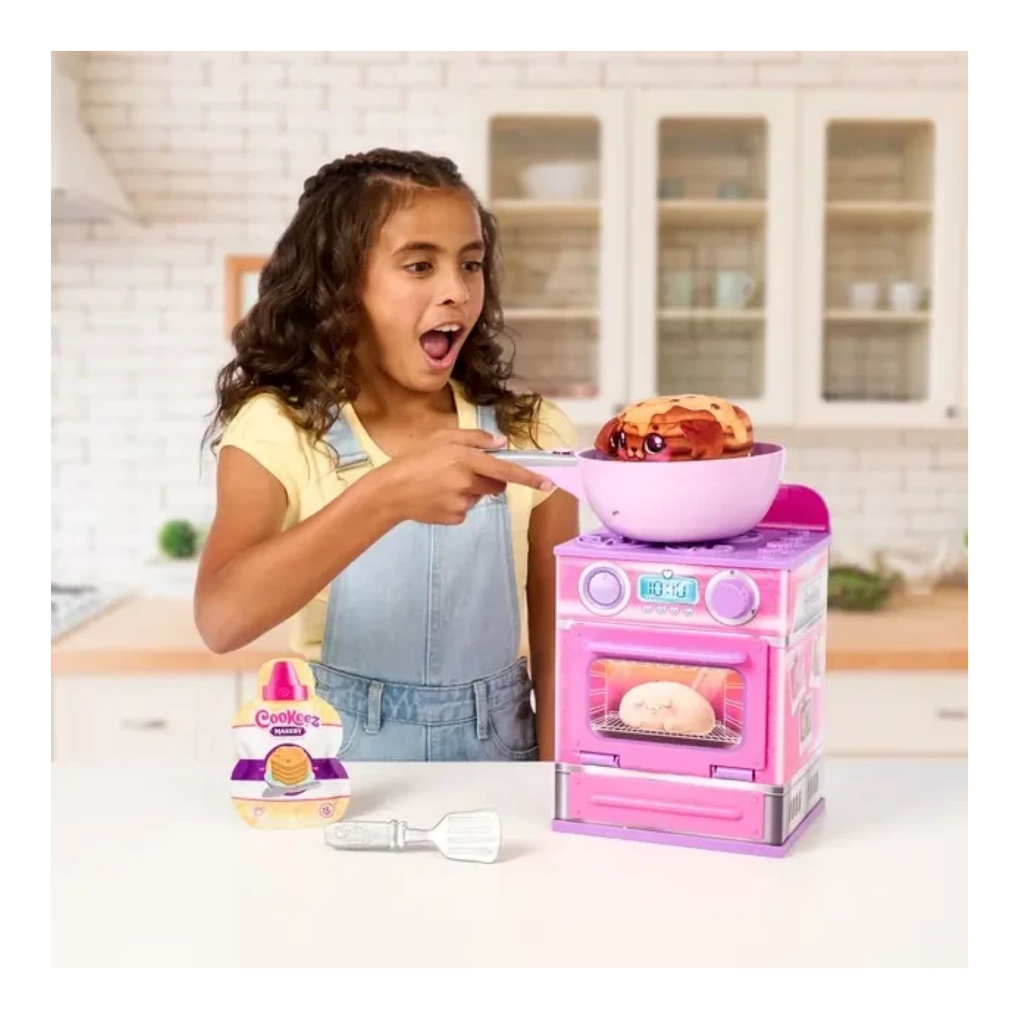 Moose Enterprises Cookeez Makery S2 Pancake Treatz Playset