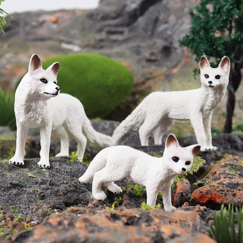 4 White Fox