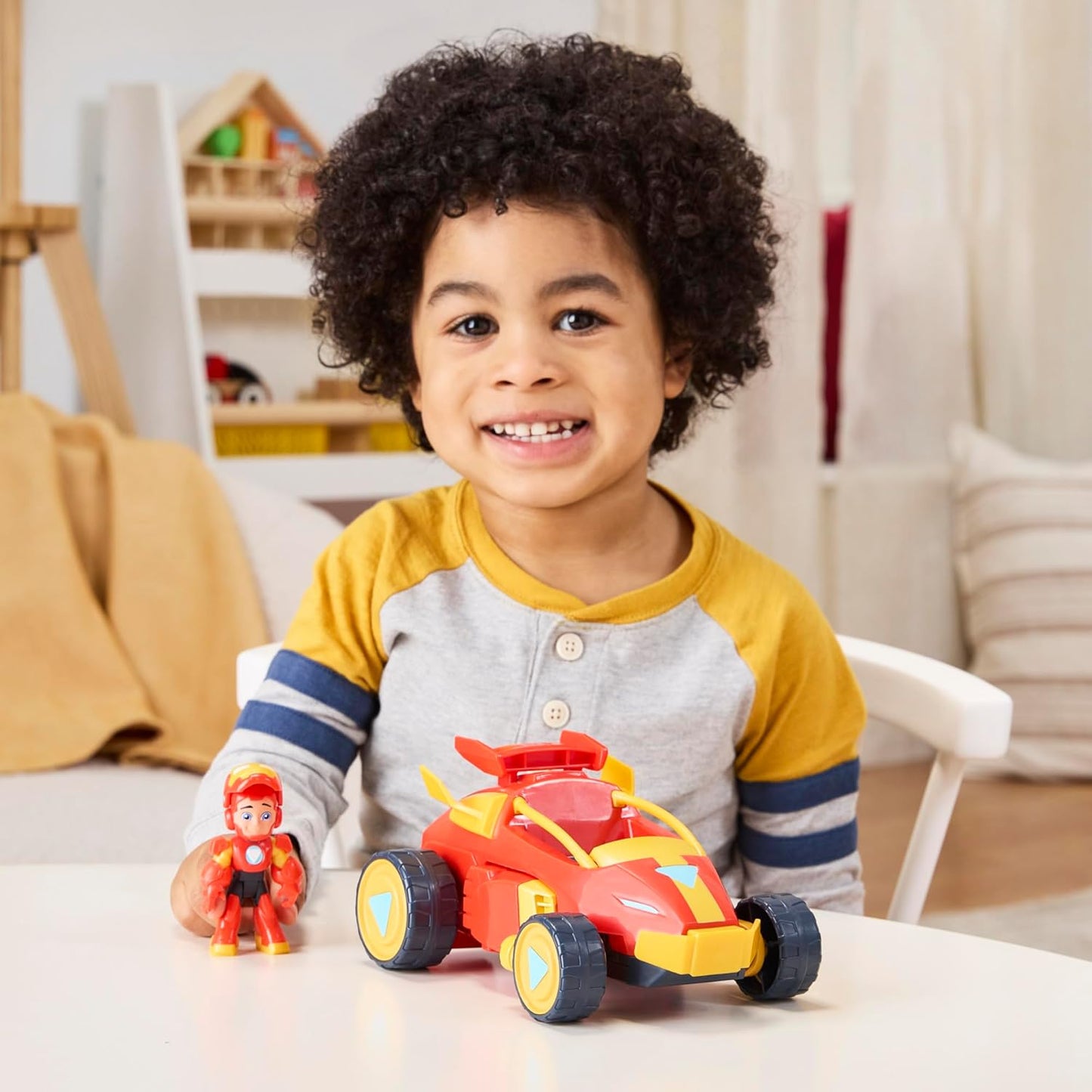 IRON MAN AND HIS AWESOME FRIENDS Marvel 2-in-1 Mech Suit & Vehicle