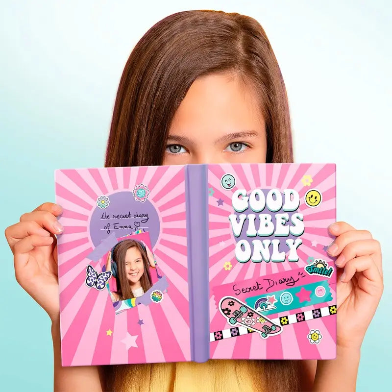 Canal Toys Scrapbooking Secret Portfolio