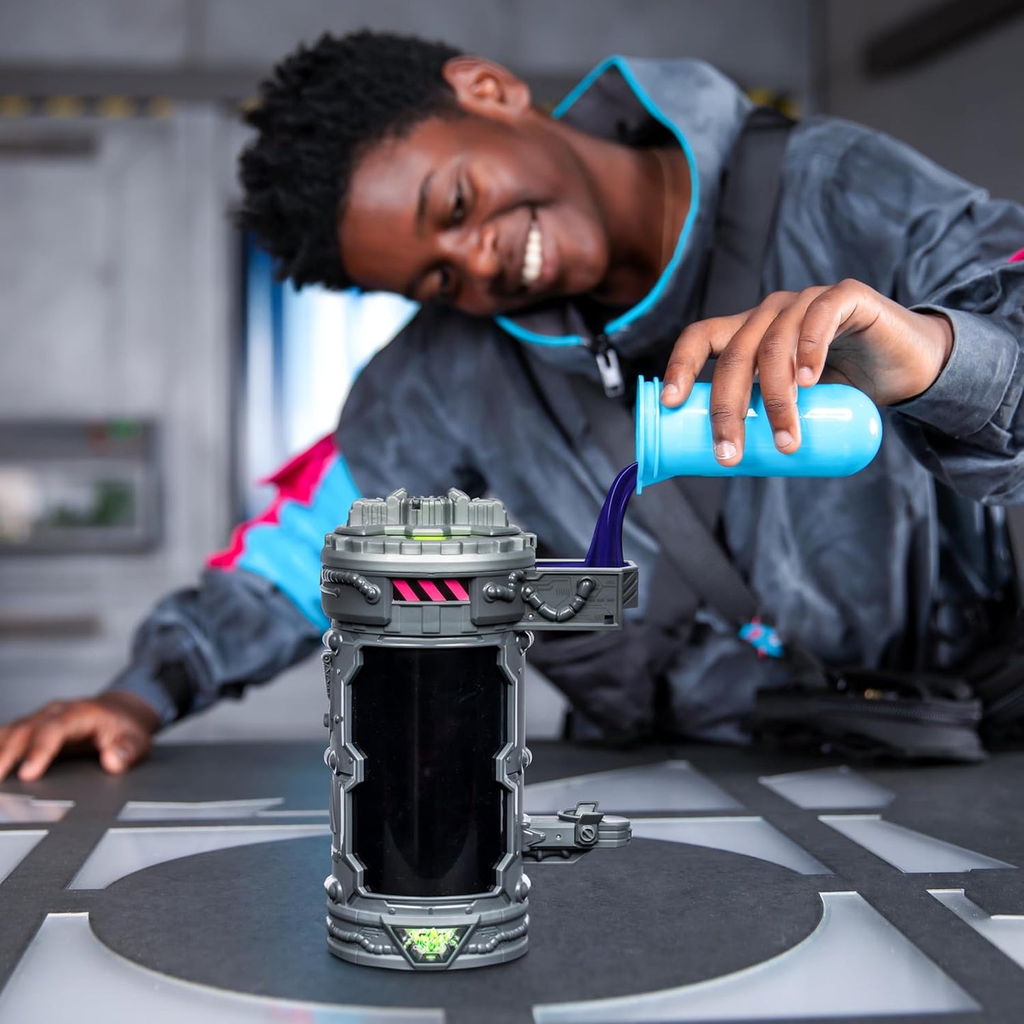 MrBeast Lab Mutators W1 Beast Mutation Chamber Metallic Panther