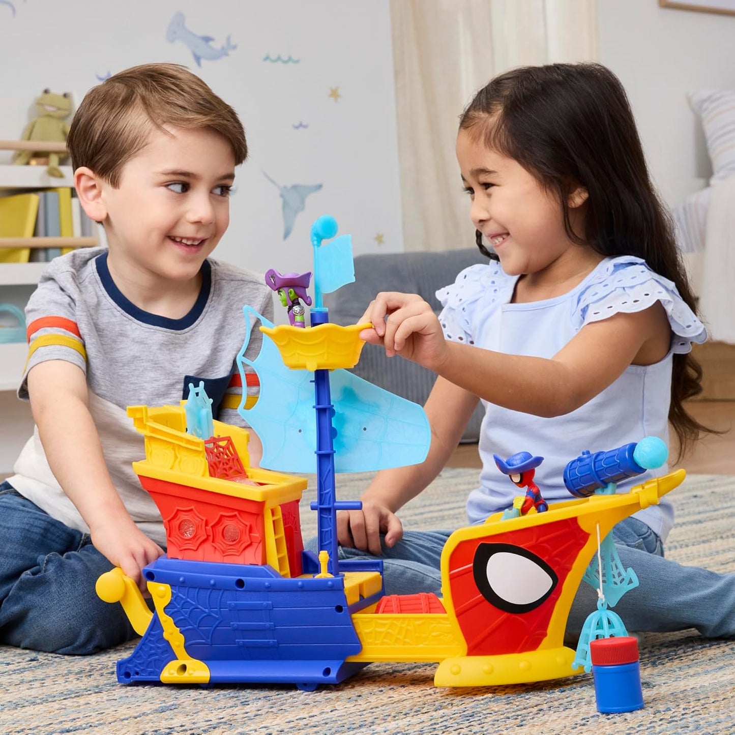 Spidey وأصدقاؤه المذهلين Marvel Wibs Webs Webs Ahoy Bubble Pirate Ship