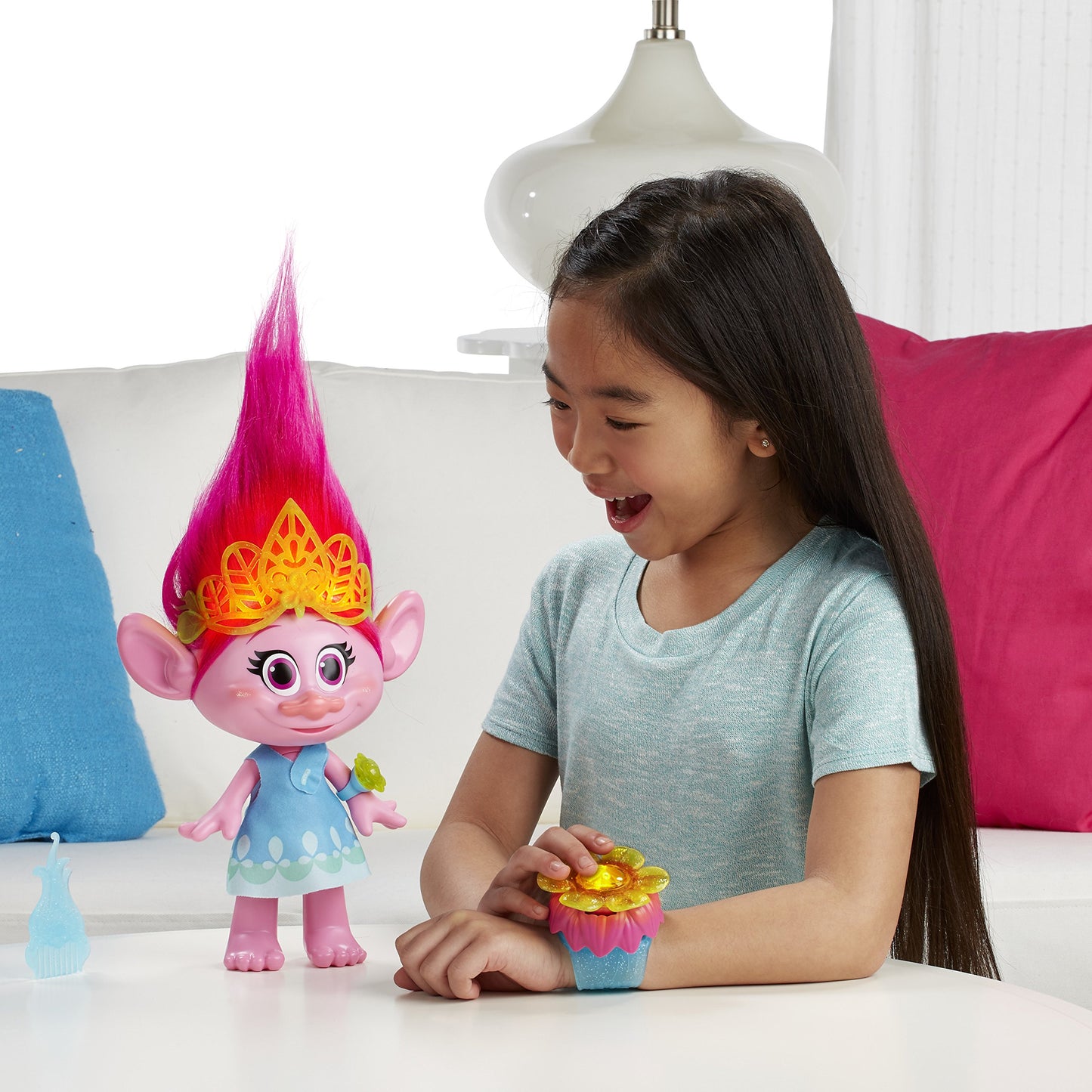 Hasbro Trolls Hug Time Poppy Doll