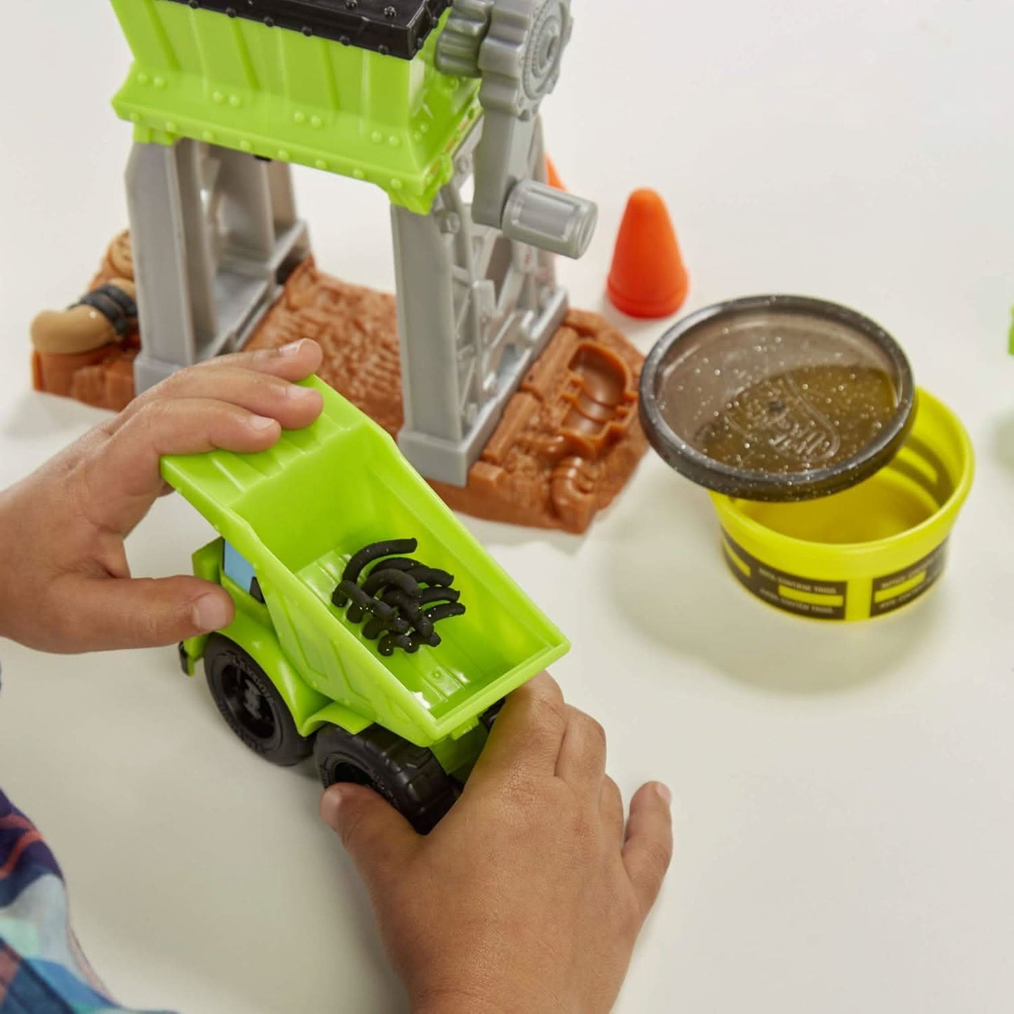 Play - Doh Wheels Gravel Yard - Superpanda