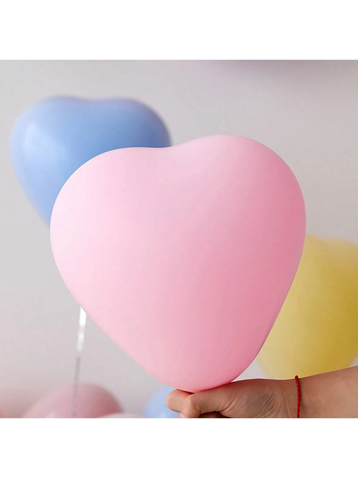 25 PCS Heart balloons.