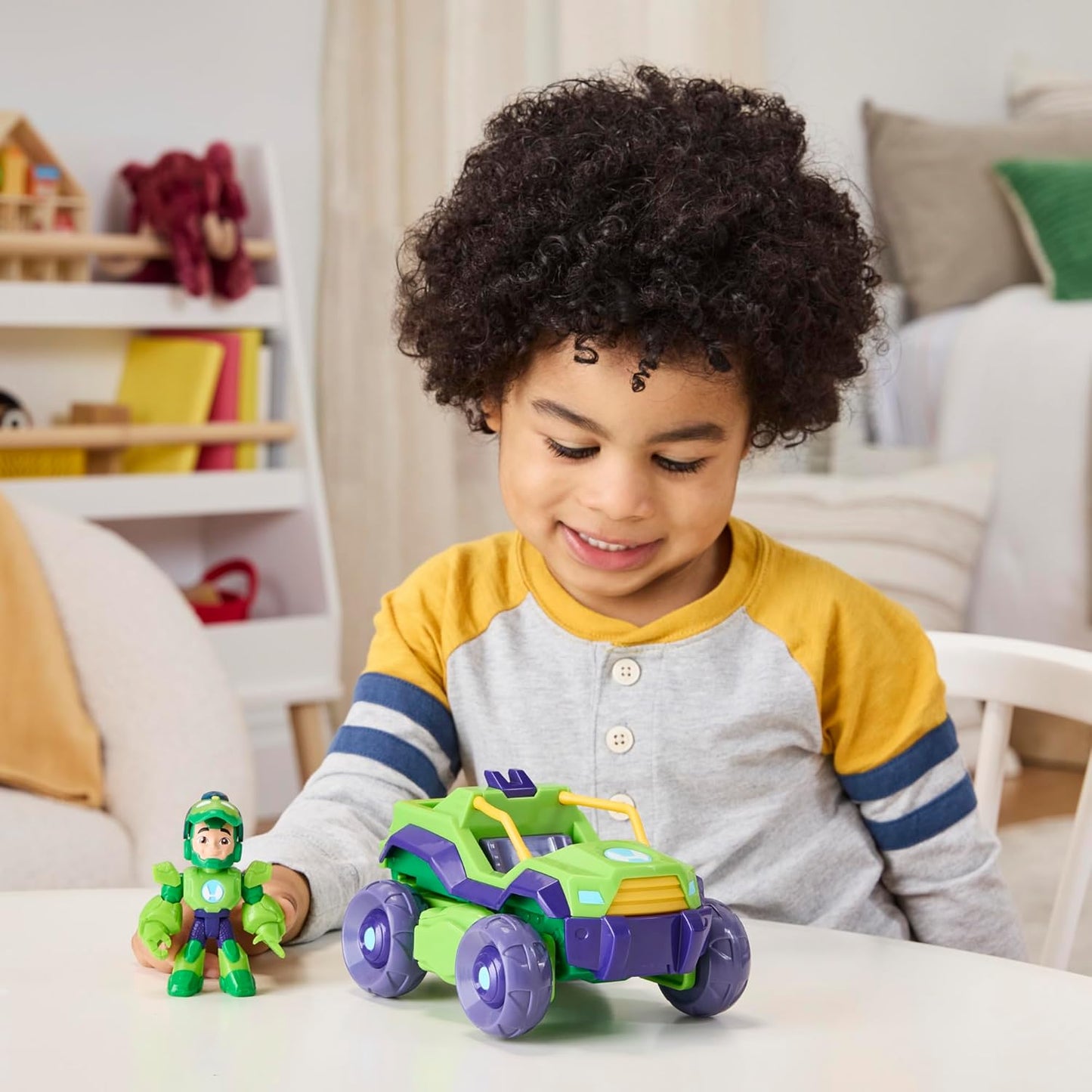 IRON MAN AND HIS AWESOME FRIENDS Marvel 2-in-1 Mech Suit & Vehicle