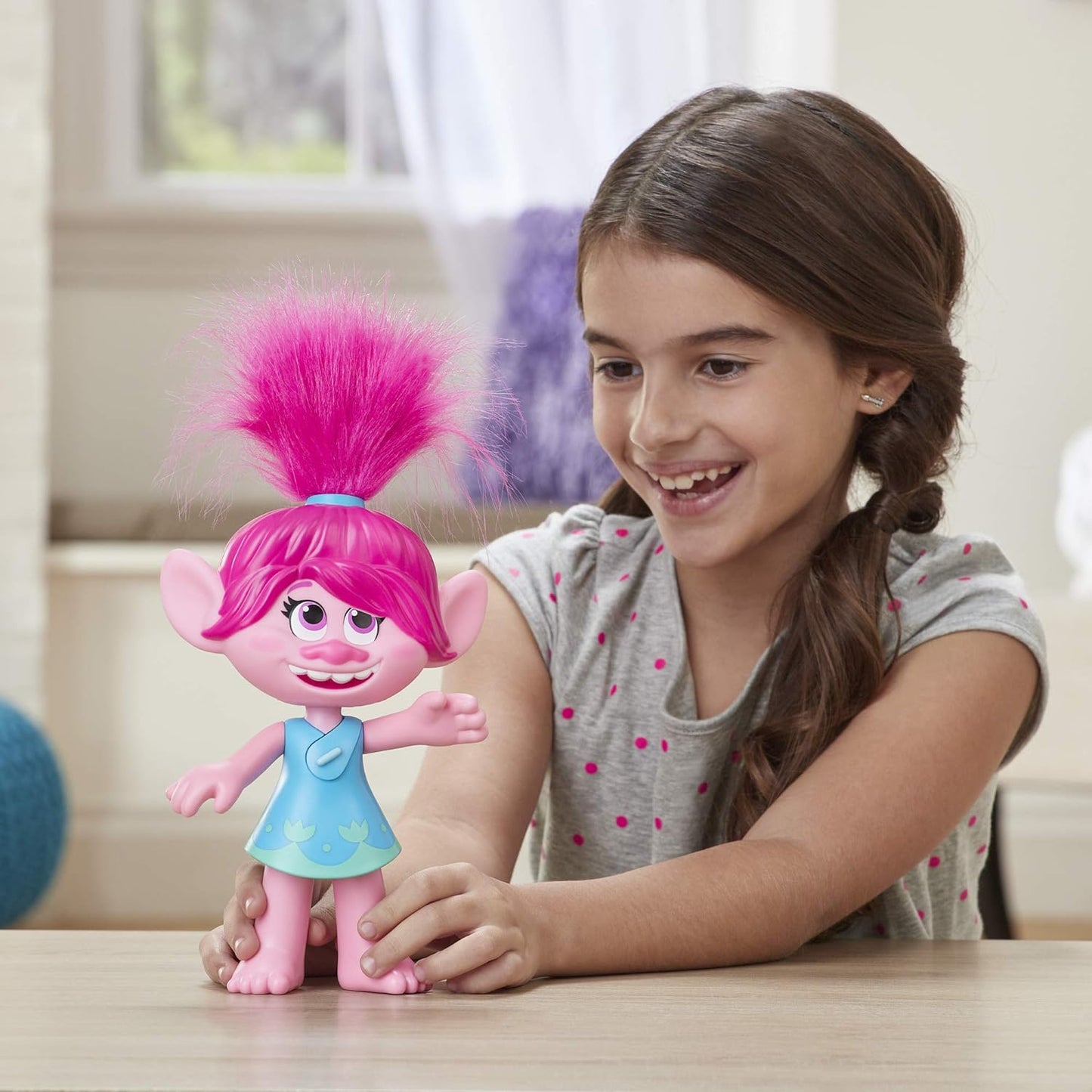 HASBRO Troll World Superstar Poppy