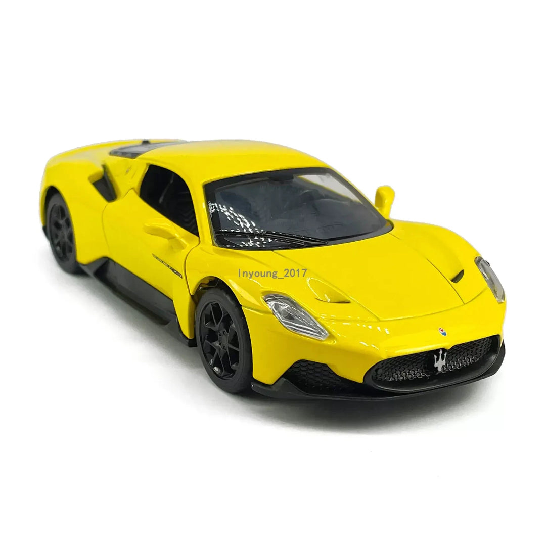 Alloy Collectible Yellow GTR Pull Back Vehicles Diecast Toy Cars