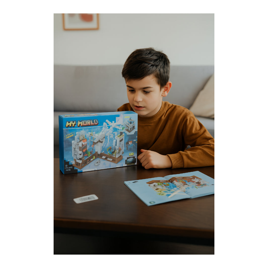 MY WORLD – Ice Fortress Building Block Set