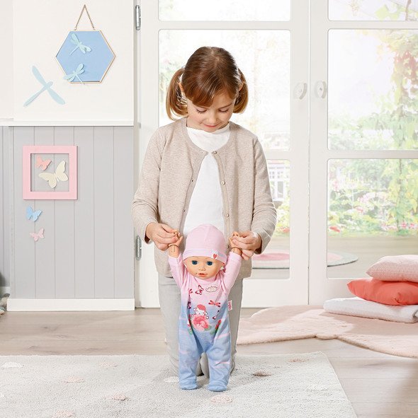 Baby Annabell Lilly Learns to Walk