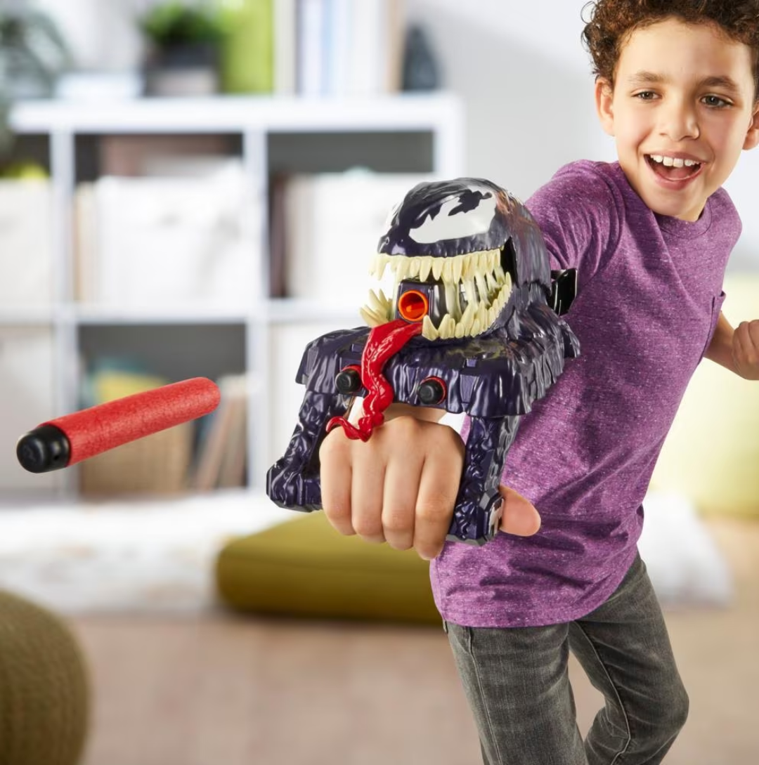 Hasbro Marvel Spider-Man V/S Venom Strike Blaster