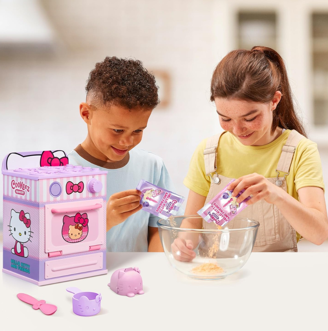 Cookeez Makery Hello Kitty Oven Playset